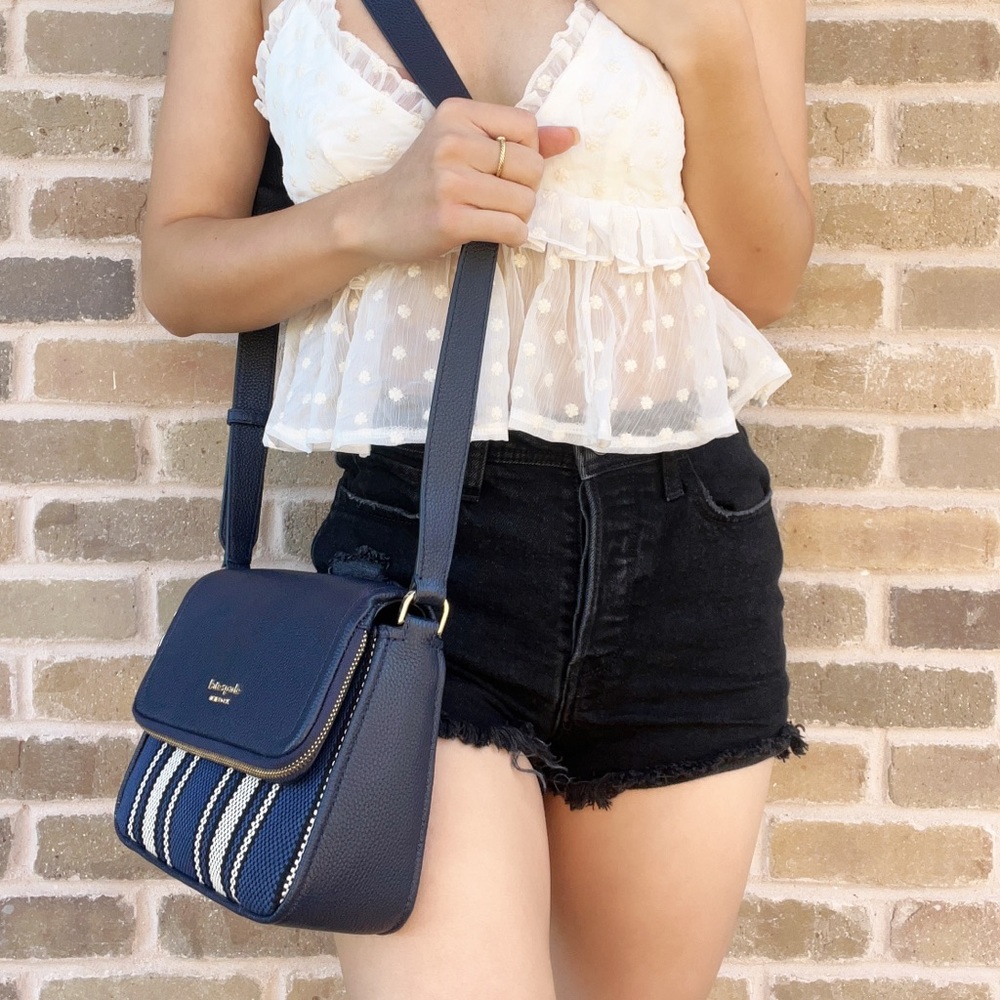 Kate Spade Run Around Stripe Large Flap Crossbody - Picture 4 of 6